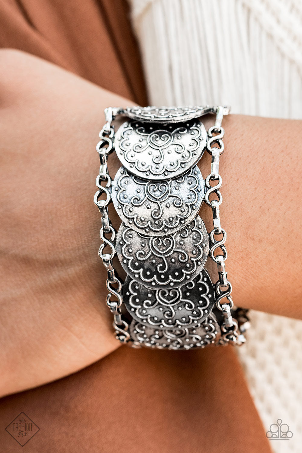 Paparazzi Tribal Treasure Trove - Silver Bracelet 