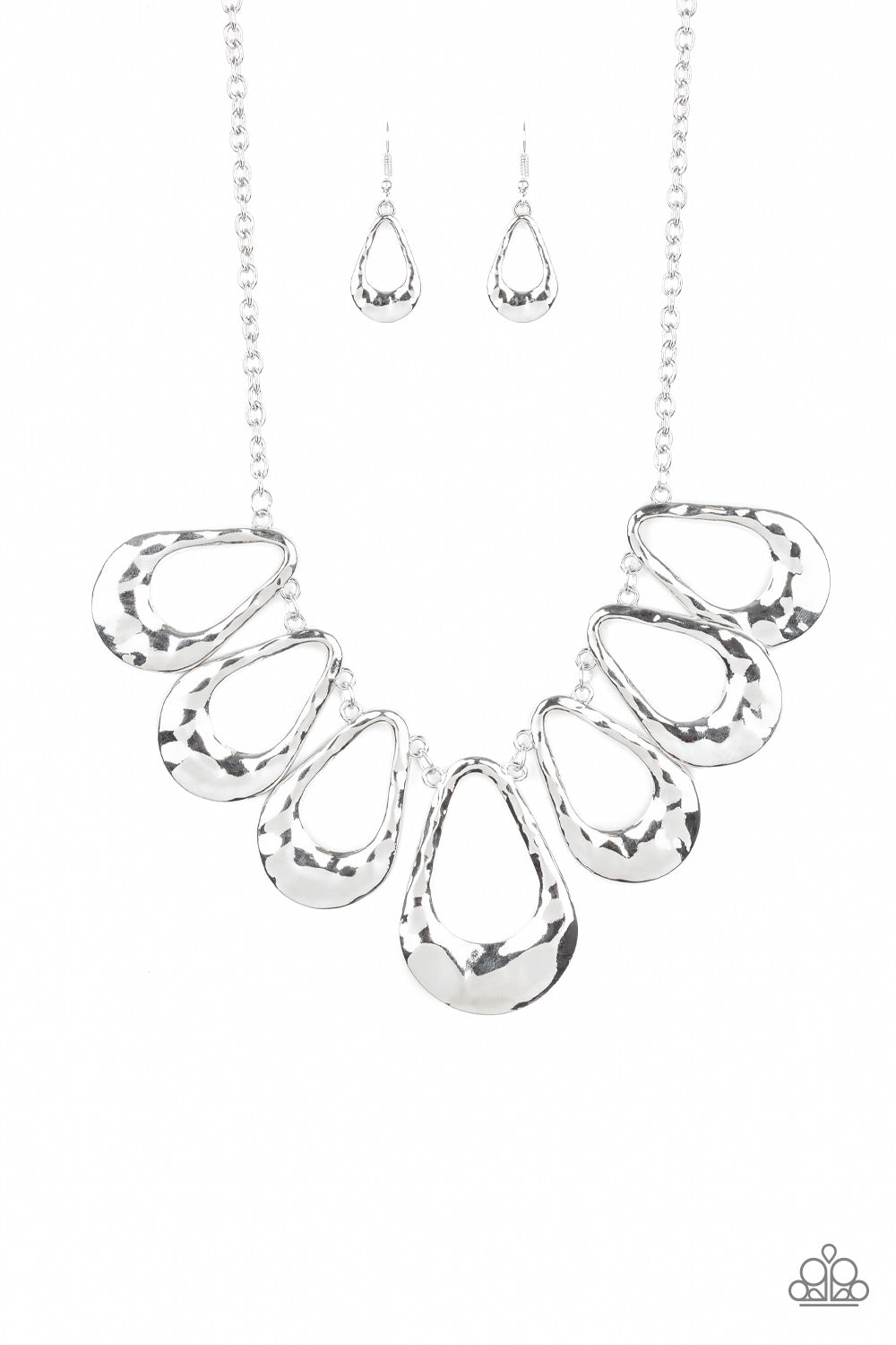 Paparazzi Teardrop Envy - Silver Necklace