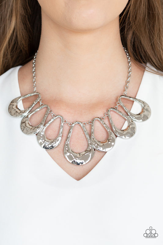 Paparazzi Teardrop Envy - Silver Necklace