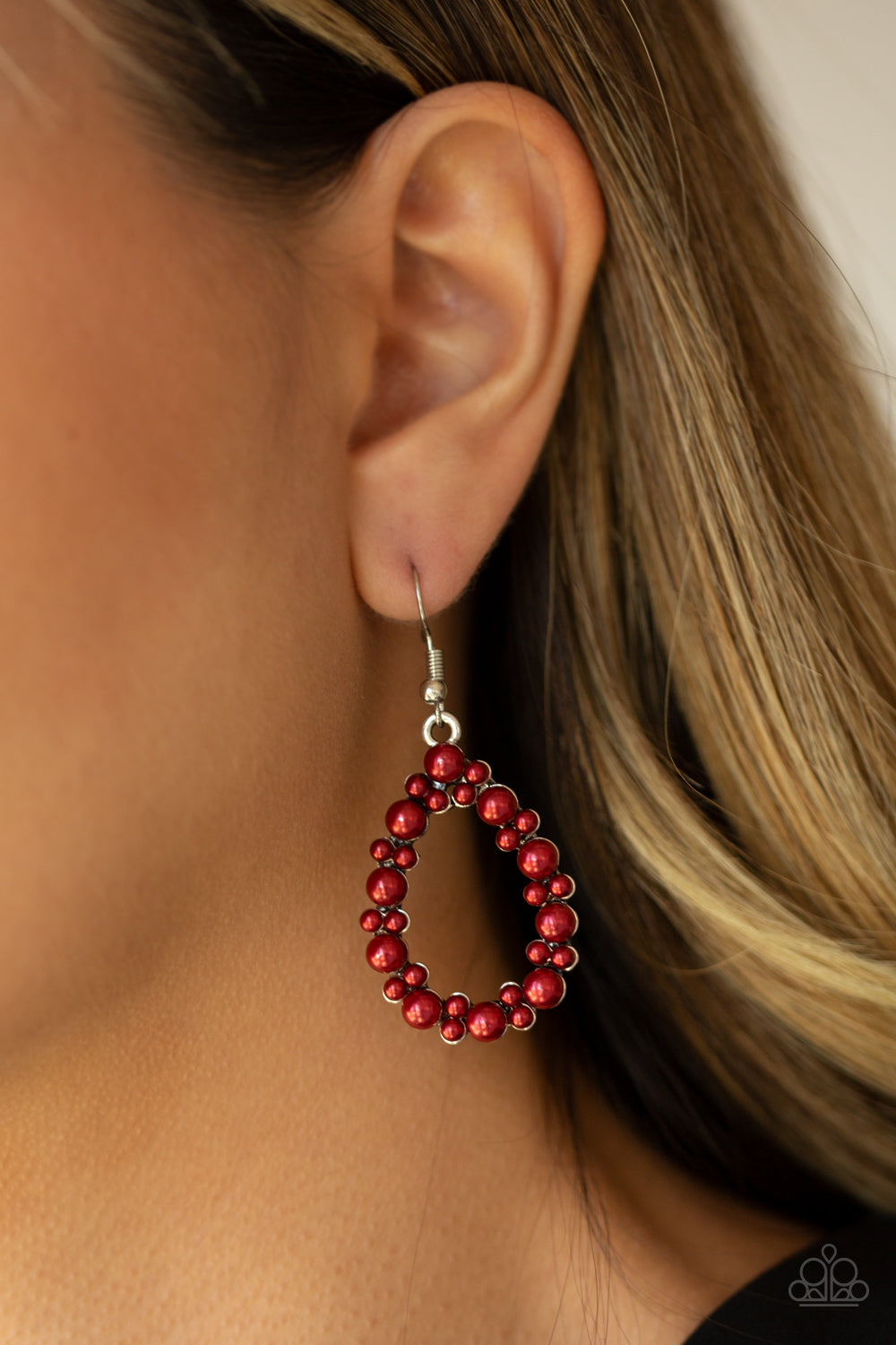 Pearl Spectacular - Red Earrings