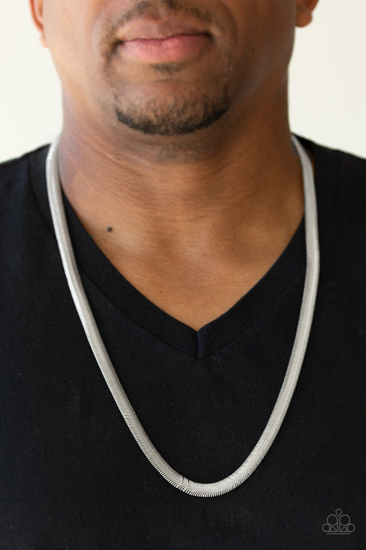 Paparazzi Kingpin - Silver Urban Necklace 