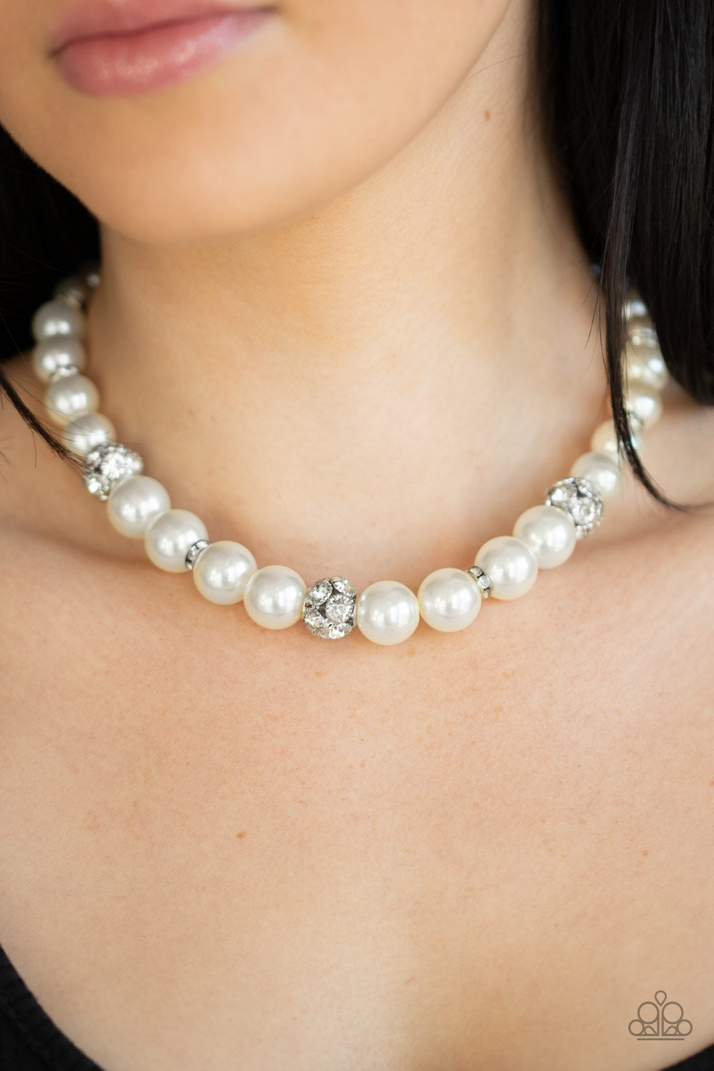 Rich Girl Refinement - White Necklace