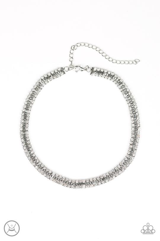Paparazzi Full Of Hot HEIR - White Choker