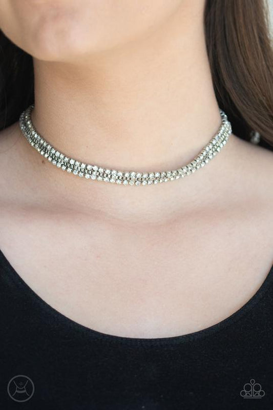 Paparazzi Full Of Hot HEIR - White Choker