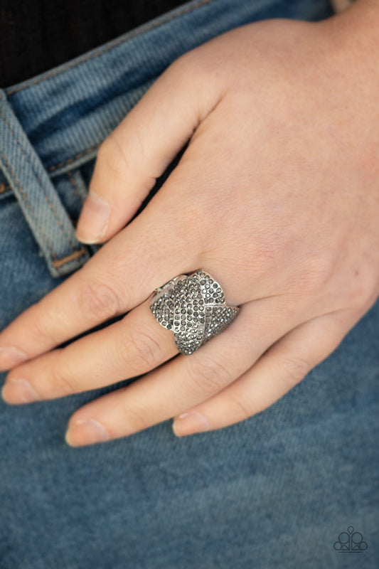 Paparazzi Scandalous Shimmer - Silver Ring 