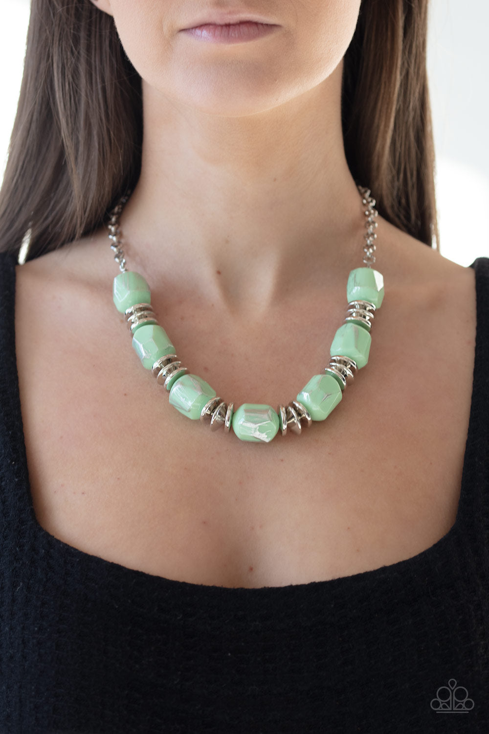 Paparazzi Girl Grit - Green Necklace 