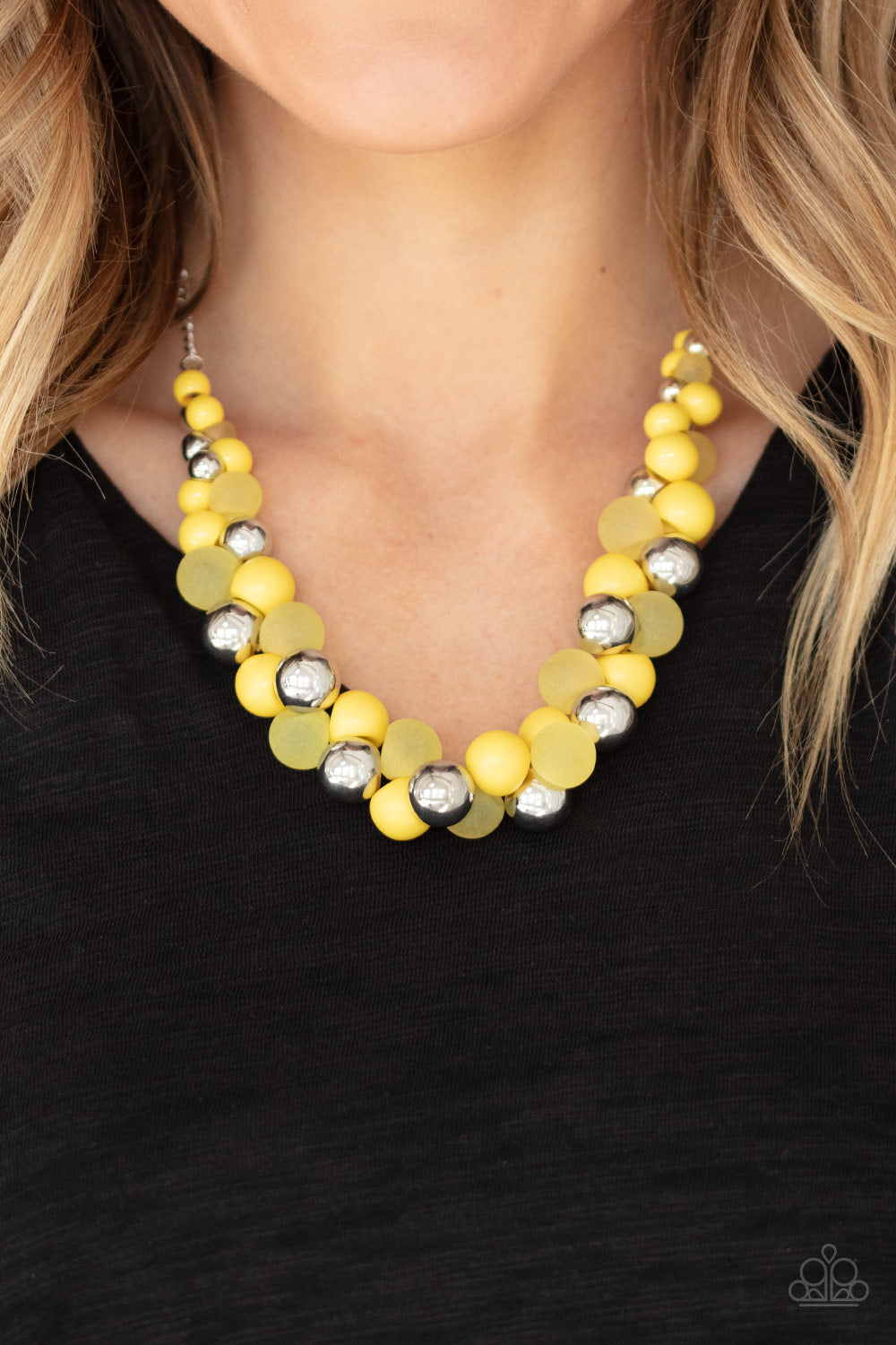 Paparazzi Bubbly Brilliance - Yellow Necklace 