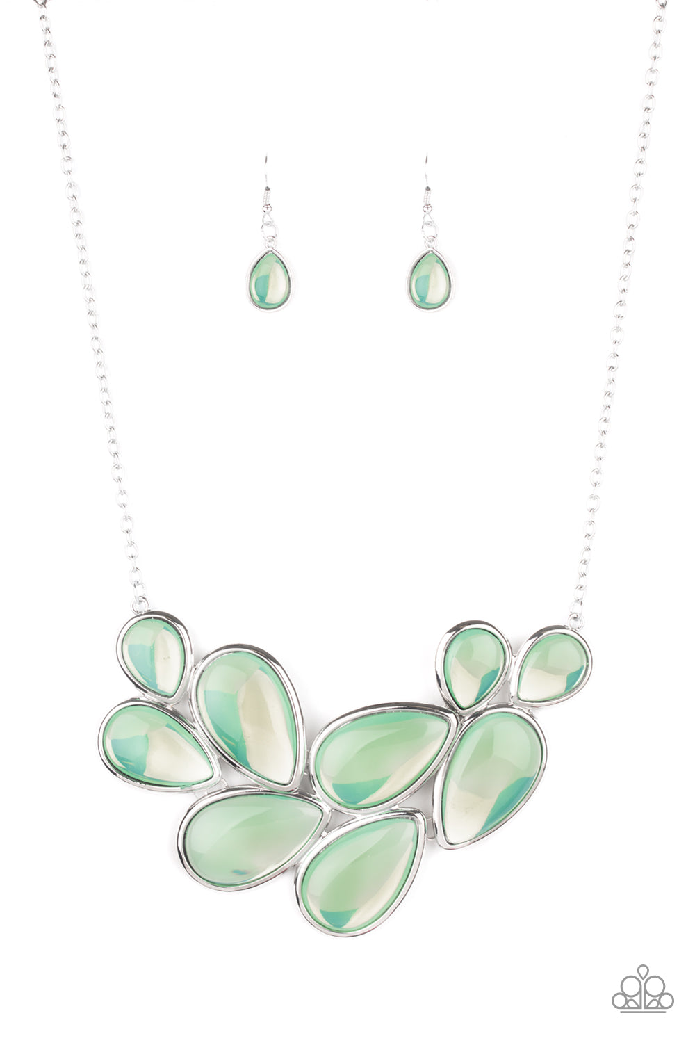 Paparazzi Iridescently Irresistible - Green Necklace