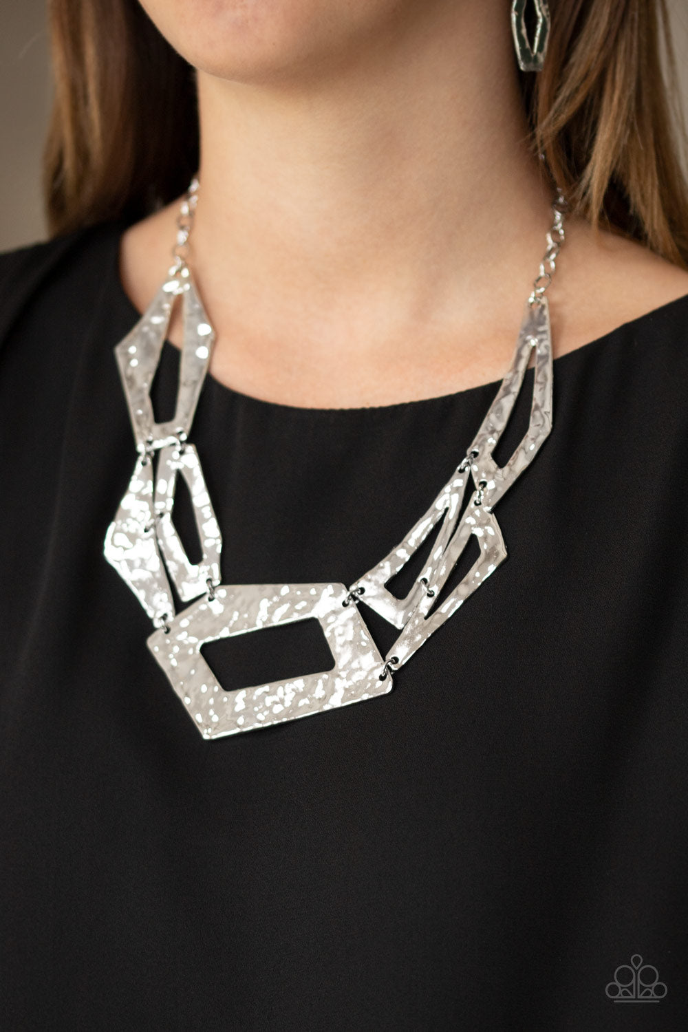 Paparazzi Break The Mold - Silver Necklace