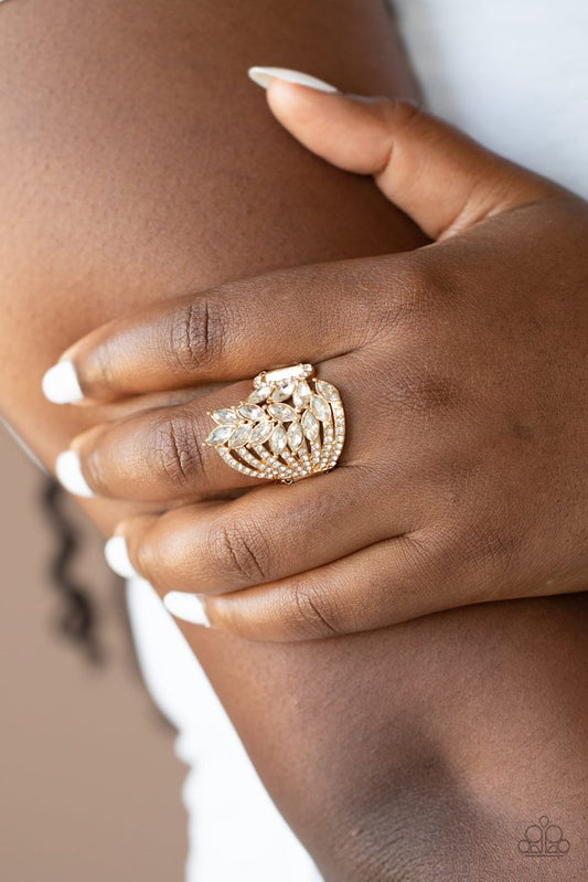 Paparazzi Paparazzi Clear-Cut Cascade - Gold Ring