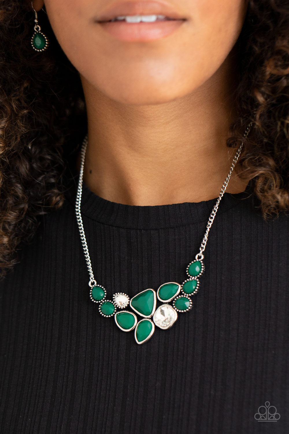 Paparazzi Breathtaking Brilliance - Green Necklace 