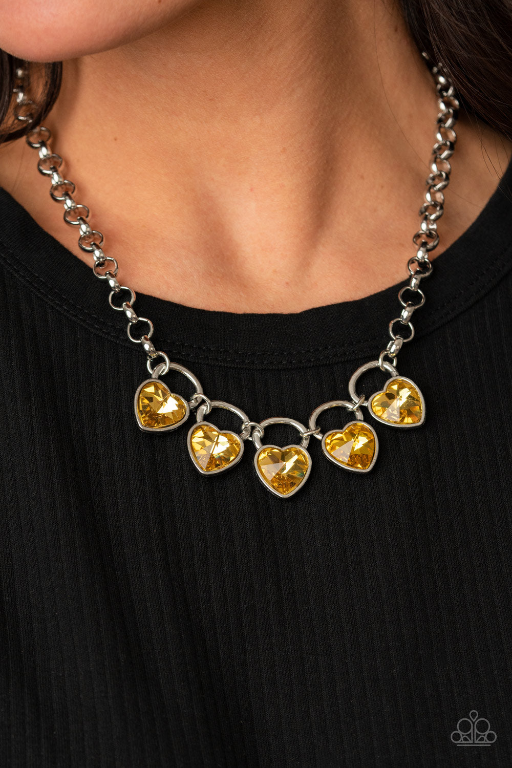 Paparazzi HEART On Your Heels - Yellow Necklace