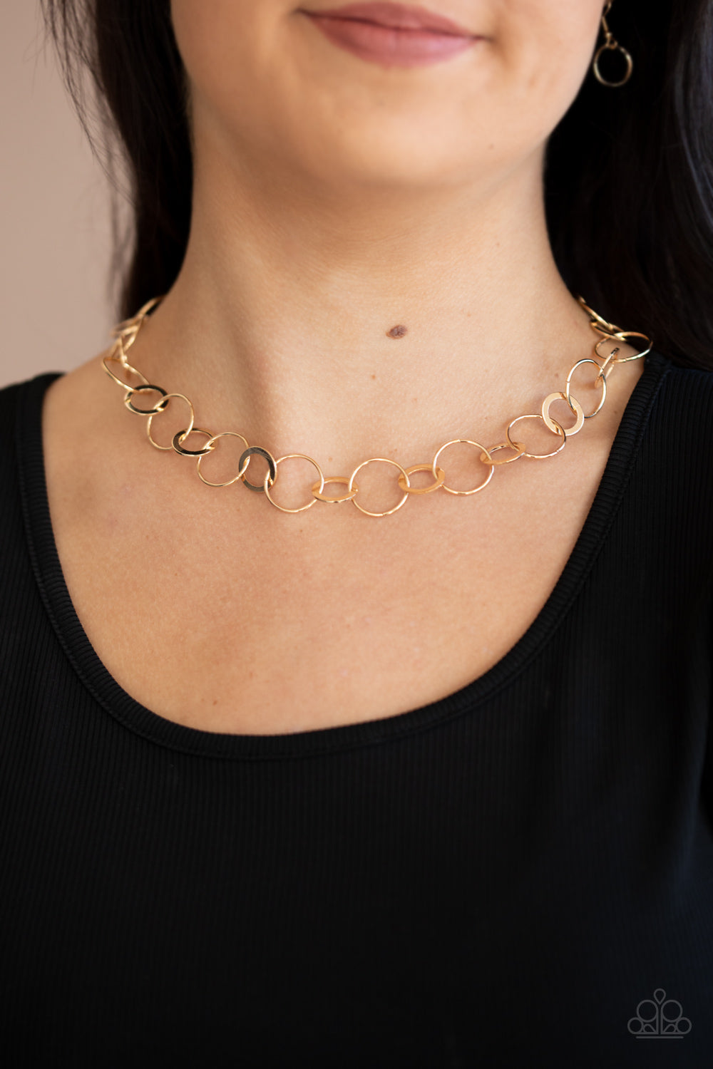 Paparazzi Revolutionary Radiance - Gold Necklace 