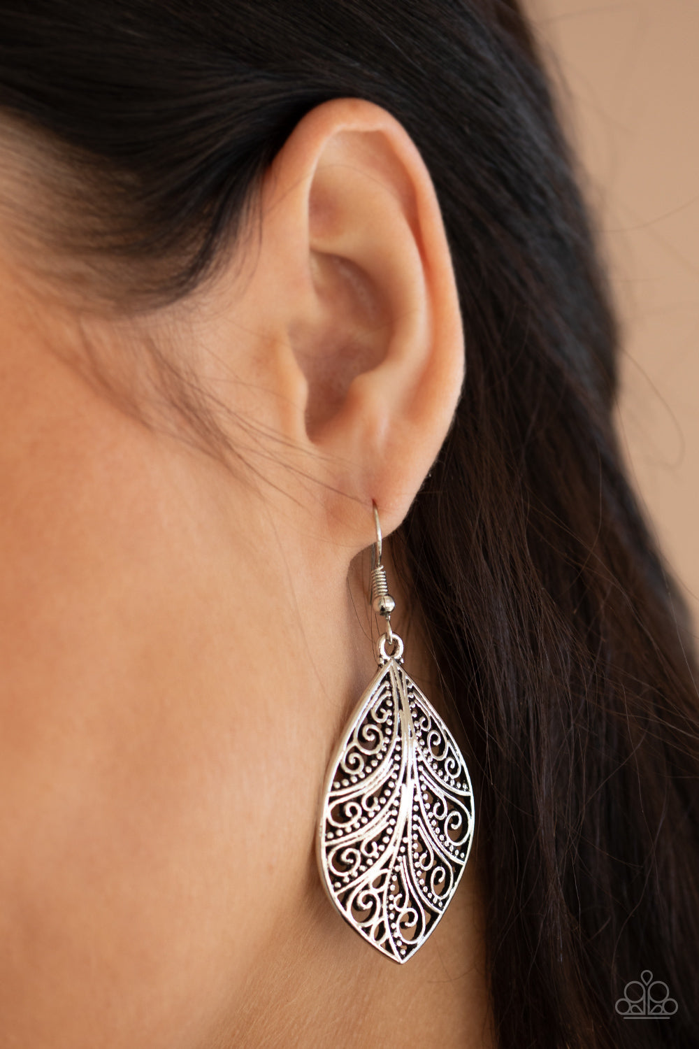 Paparazzi One VINE Day - Silver Earrings 