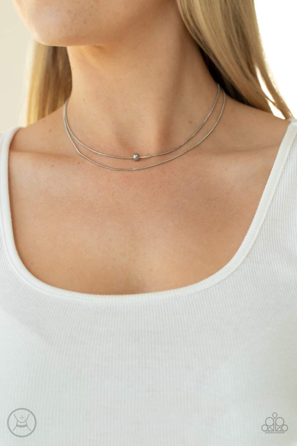 Paparazzi Super Slim - Silver Choker Necklace 