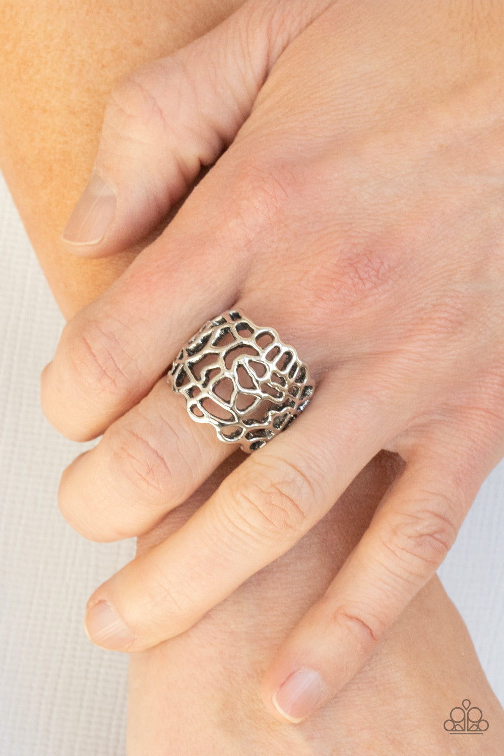 Get Your FRILL - Silver Ring 