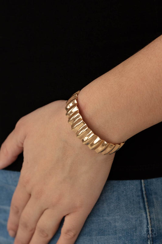 Paparazzi Across The HEIR-Waves - Gold Bracelet 