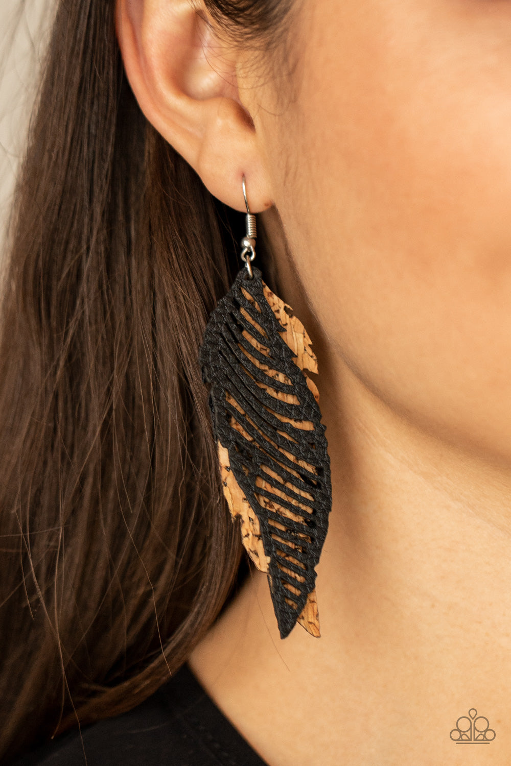 Paparazzi WINGING Off The Hook - Black Earrings 