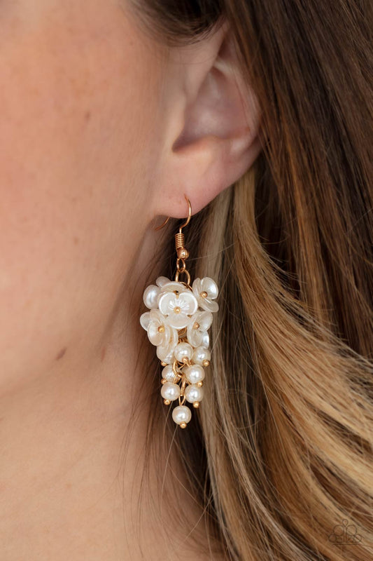 Paparazzi Bountiful Bouquets - Gold Earrings 