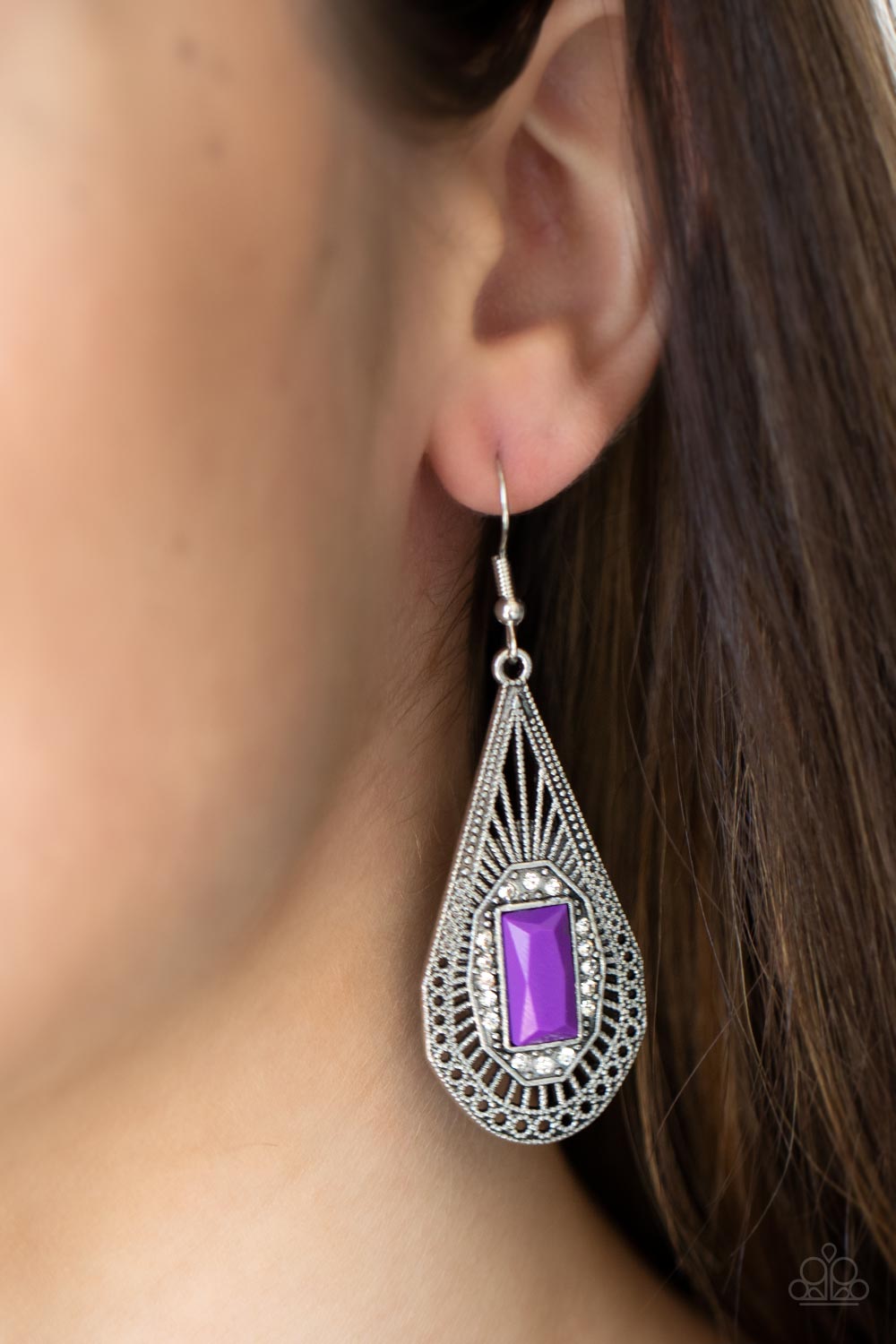 Paparazzi Deco Dreaming - Purple Earrings 