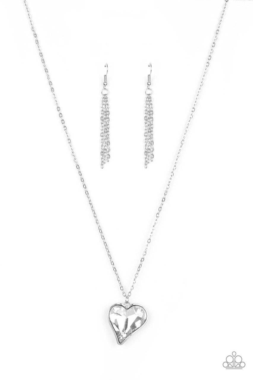 Paparazzi Necklace Heart Flutter - White Necklace