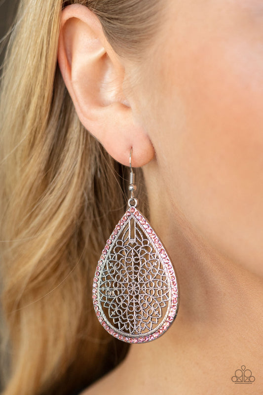 Paparazzi Fleur de Fantasy - Pink Earrings 