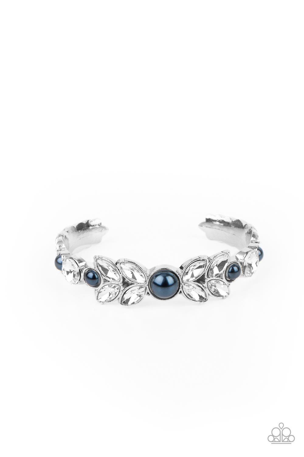 Paparazzi Regal Reminiscence - Blue Bracelet 