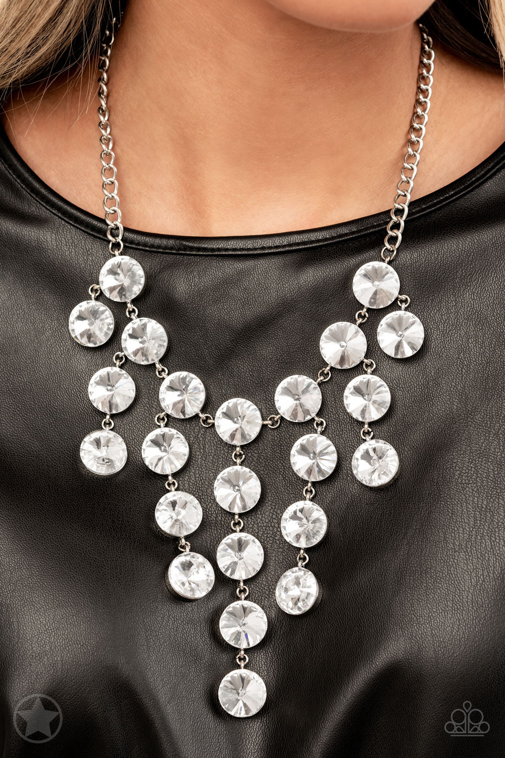 Paparazzi Spotlight Stunner - Blockbuster Necklace 