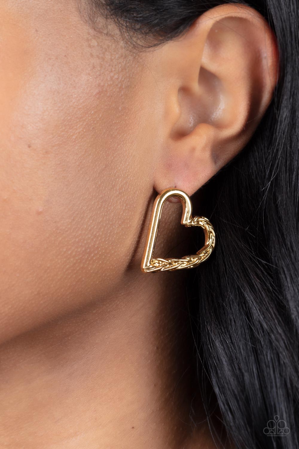 Paparazzi Cupid, Who? - Gold Post Earrings