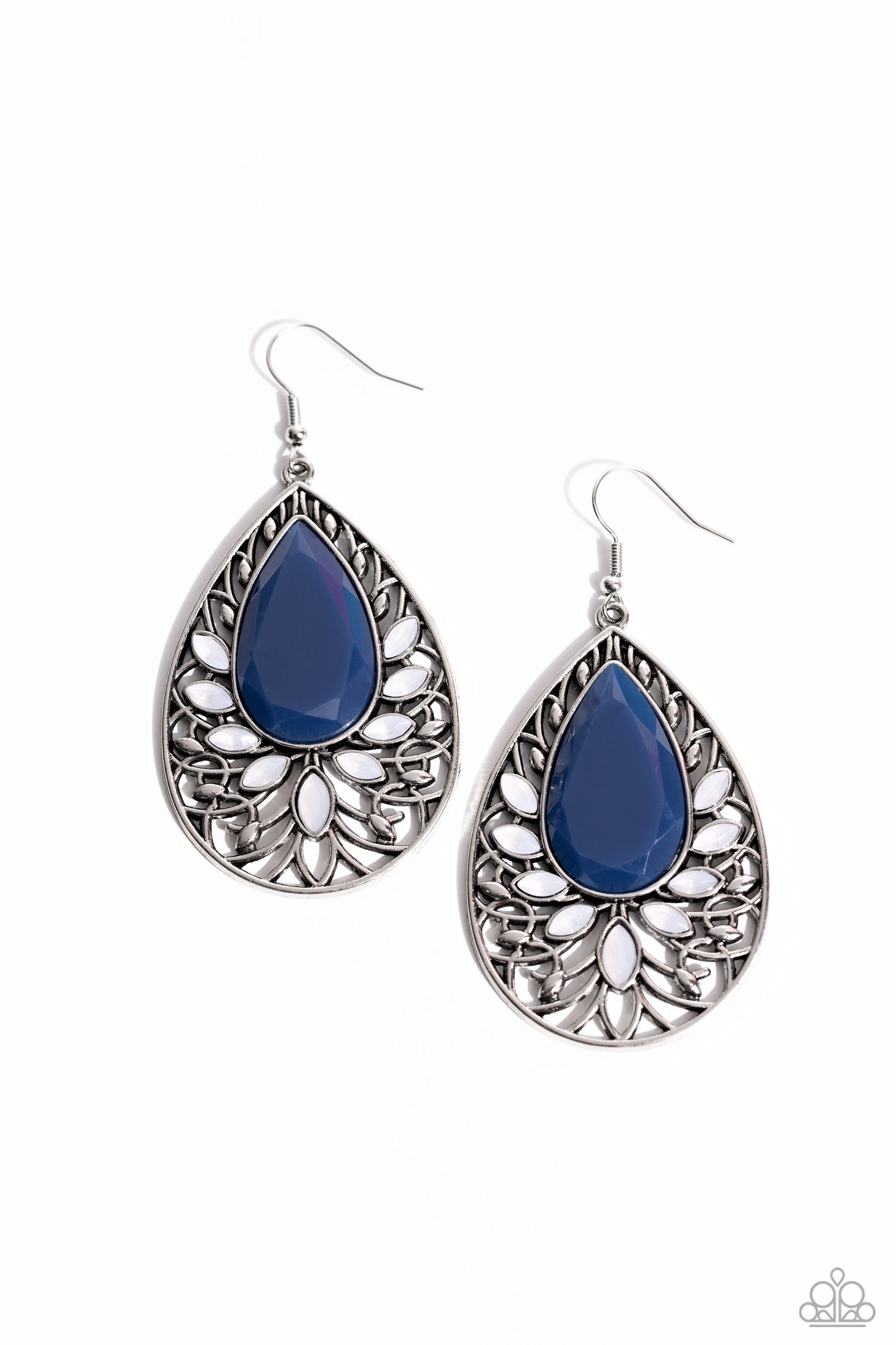 Paparazzi Floral Fairytale - Blue Earrings 