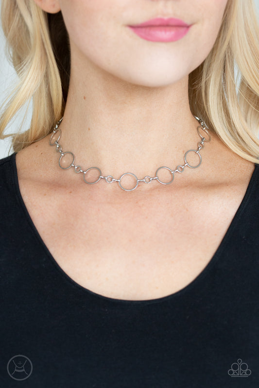 Paparazzi Simply City Slicker - Silver Choker - Kingdom Bling Showroom