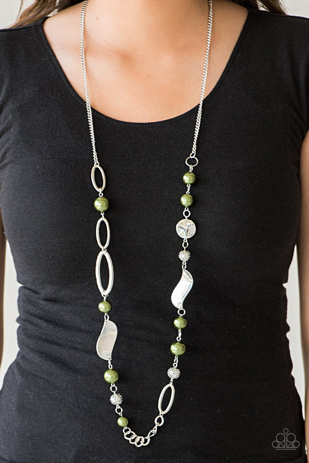 Paparazzi All About Me - Green Necklace