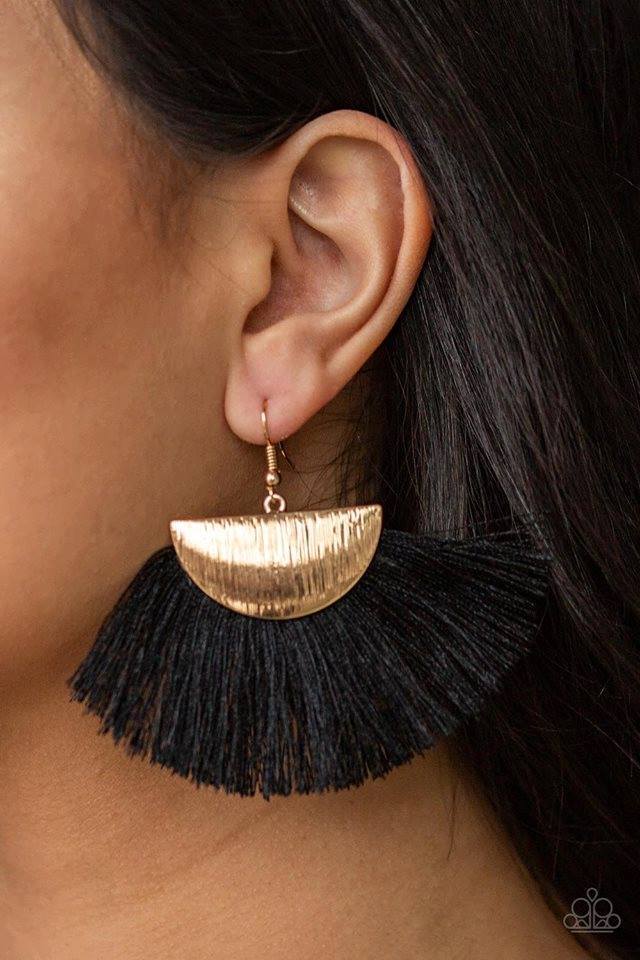 Paparazzi Fix Trap - Gold/Black Earrings 