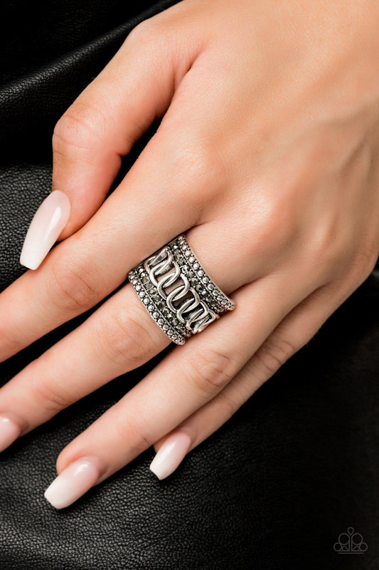 Paparazzi Out For The Count - Silver Ring