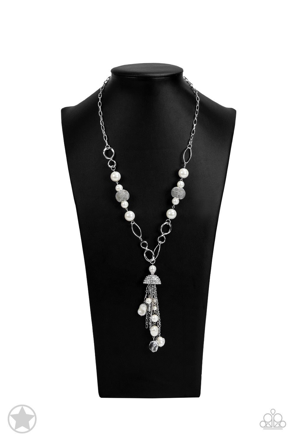 Paparazzi Designated Diva - White Blockbuster Necklace