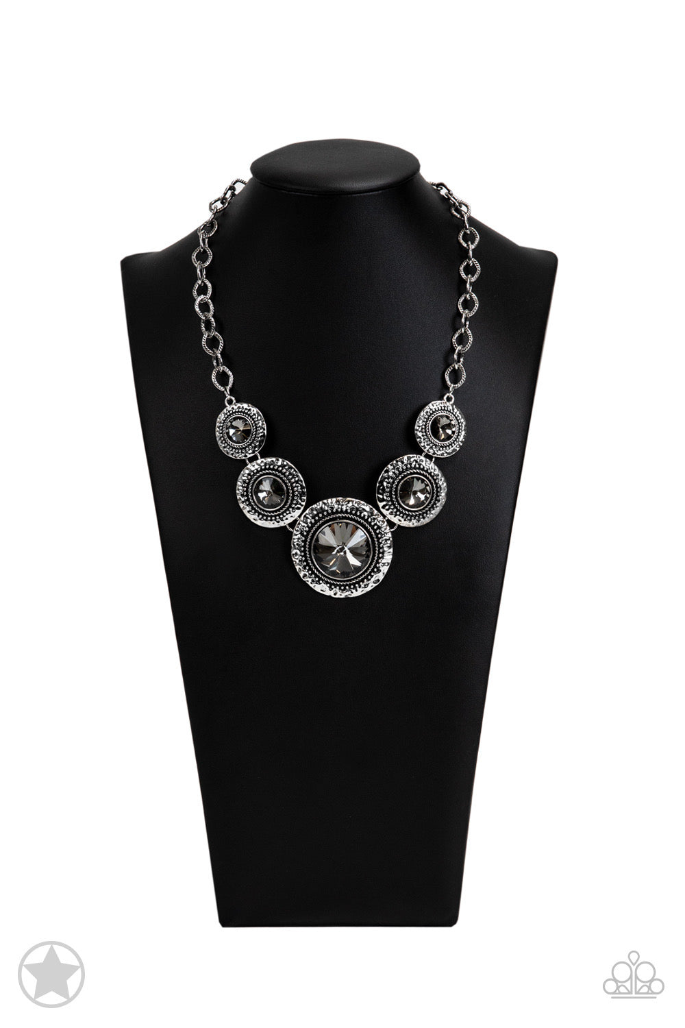 Paparazzi Global Glamour - Silver Blockbuster Necklace