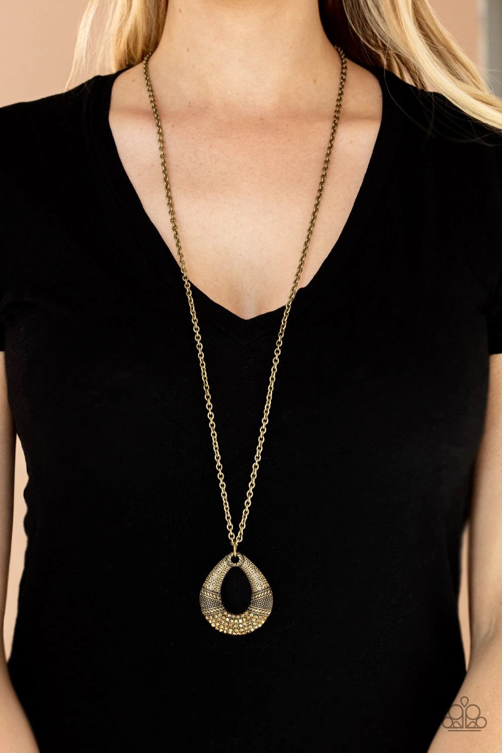 Paparazzi Glitz and Grind - Brass Necklace 