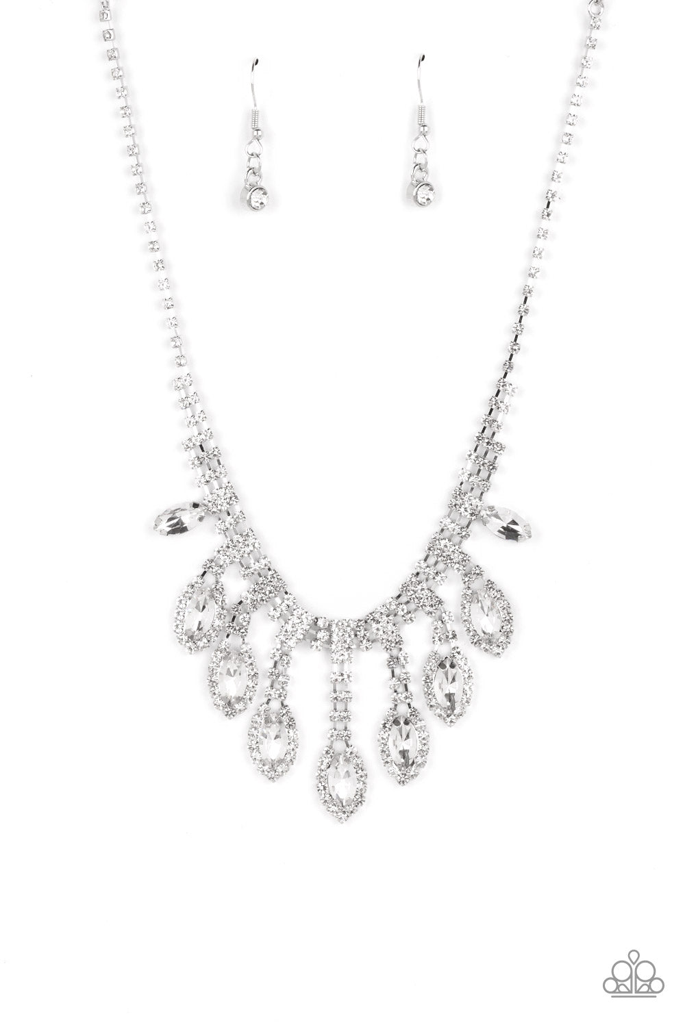 REIGNING Romance - White Necklace - LOP 11/2022