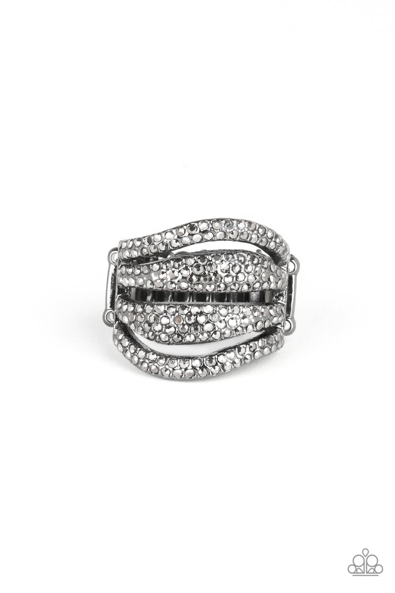 Paparazzi Roll Out The Diamonds - Black Ring